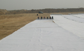 Construction scheme of composite geomembrane